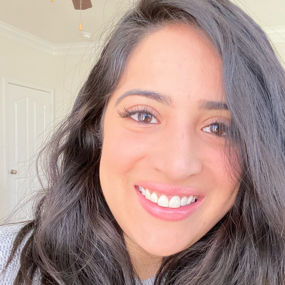 Meet your Posher, Deveanna